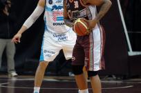 Gran triunfo de Lan�s sobre Pe�arol