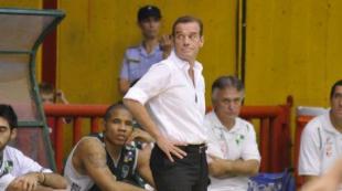 N�stor Garc�a no sigue como DT de Atenas