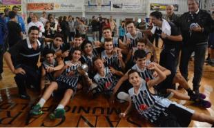 Entre los paisajes y el caudal de b�squet