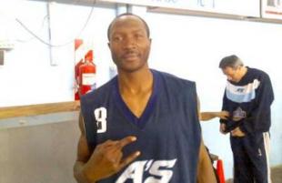 �Tim� Jones fue desafectado en Argentino