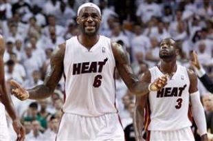 Miami sue�a gracias a su tr�o m�gico