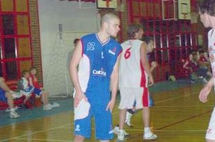 Ciclista cerr� su plantel