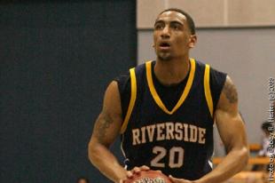 Kyle Austin es el tercer for�neo del Hispano Americano