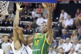 Amistosos y algo m�s