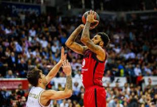 Zaragoza sue�a en grande, Barcelona bien arriba