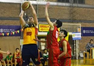 Bahiense y Uni�n abrieron el fuego en U15