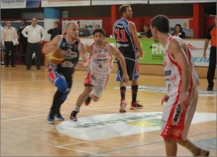 La punta cambi� de manos