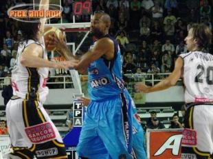 For�neos para Libertad y Atenas