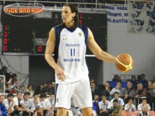 Leiva es el pivote y Pe�arol cerr� plantel