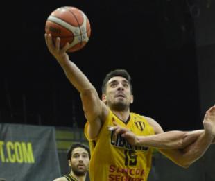 Brussino aprovech� su Libertad