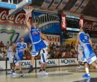 Pe�arol se encontr� en Corrientes