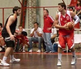 San Mart�n gan� en Villa �ngela