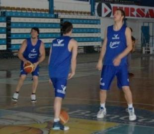 Regatas practic� con Mart�nez �entre algodones�