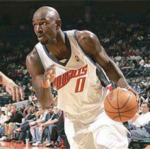 Obras cambi� a dos extranjeros