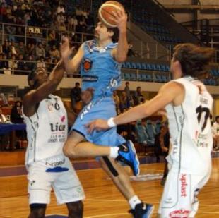 La Uni�n sigue en escena