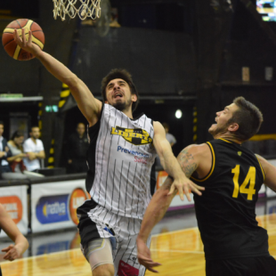 Presentaci�n y amistoso para Libertad