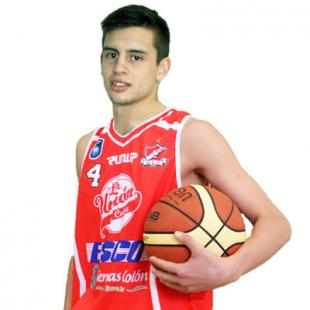 El Base Carlos Manuel Buend�a llega al Negro