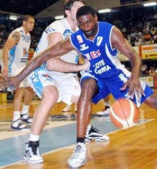 Regatas se tom� revancha y frustr� a La Uni�n