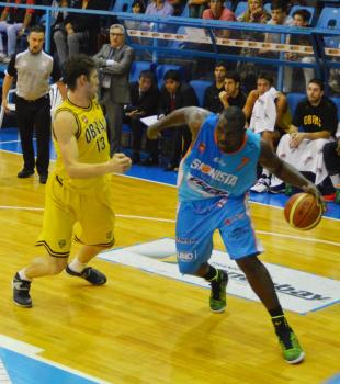 Sionista le clav� otra pu�alada a Obras