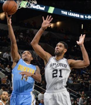 San Antonio no necesit� a Gin�bili