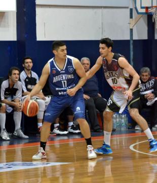 Ag�nico triunfo de Argentino