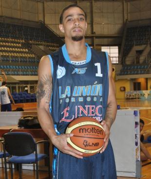 Marcus Elliot es el nuevo extranjero de la Uni�n de Formosa