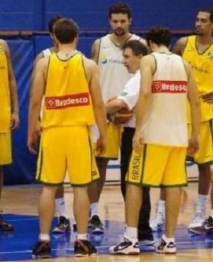 Magnano: �Estoy satisfecho con el compromiso de los jugadores�