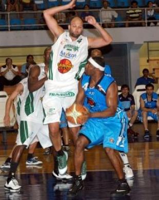 Encontr� la defensa y gan�