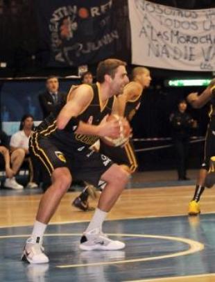 Obras fue contundente ante Ol�mpico