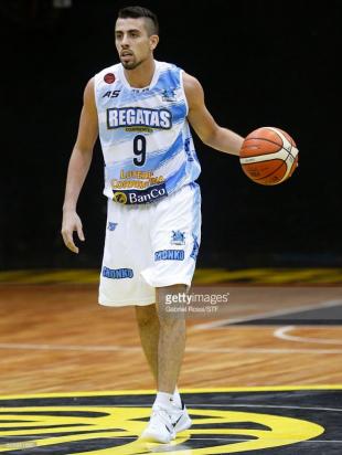 San Lorenzo sali� de compras