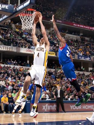 Indiana gan� y lleg� a las 50 victorias