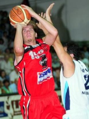 Central derrot� con autoridad a Sionista