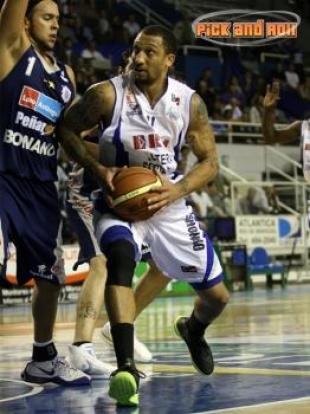 Ramzee Stanton continuar� en Regatas
