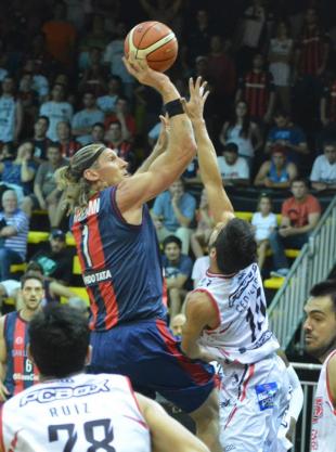 Pas� un Cicl�n y se llev� todo