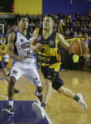 Lucas P�rez sigue en Boca