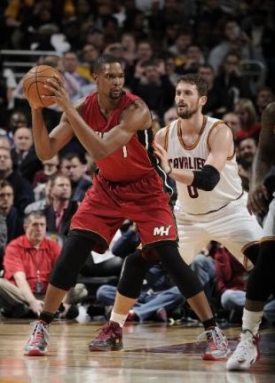 Preocupaci�n por la salud de Chris Bosh