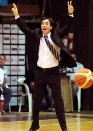 Casal�nguida confirmado en su cargo