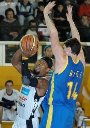 El orgullo de un le�n herido