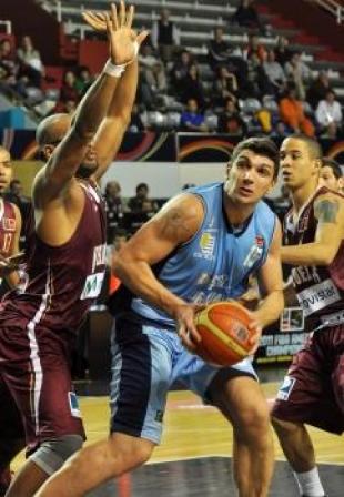 Bastita: �Es tiempo de callarnos la boca y pensar�