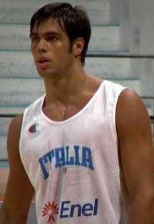 Pas� gracias a dos libres