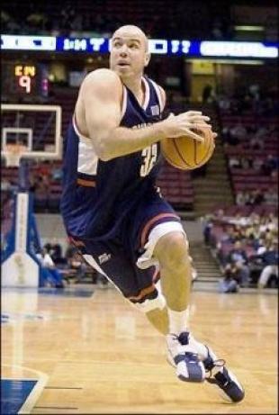 Se cay� Ram�n, pero llegaron otros dos