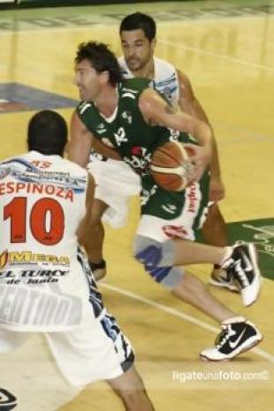 Roberto Gabini: �ltima ficha de Gimnasia