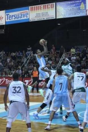 El �Nueve� pis� fuerte en el debut