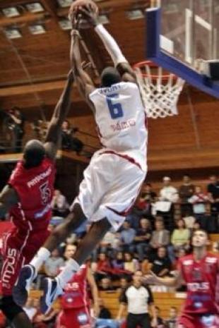 Bah�a Basket tiene su primer for�neo