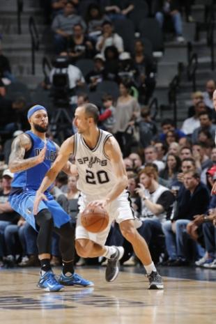 Gan� el cl�sico y sigue invicto de local