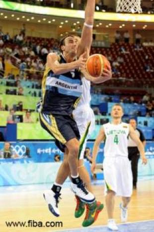 Pens� en celeste y blanco