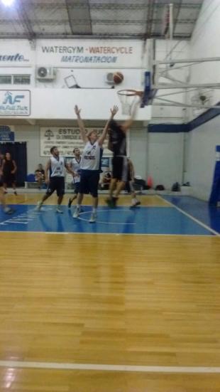 Los huevos a Col�n lo llevan los Silver Stars