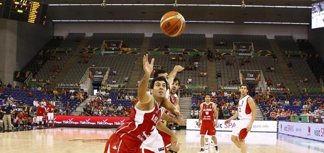 Ir�n derrot� a Egipto en el duelo de perdedores