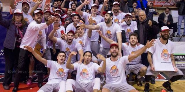 Ramos hizo historia en Villa Mar�a y ascendi� al TNA