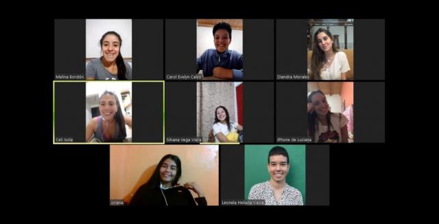 Ober� se nutre de profesionales